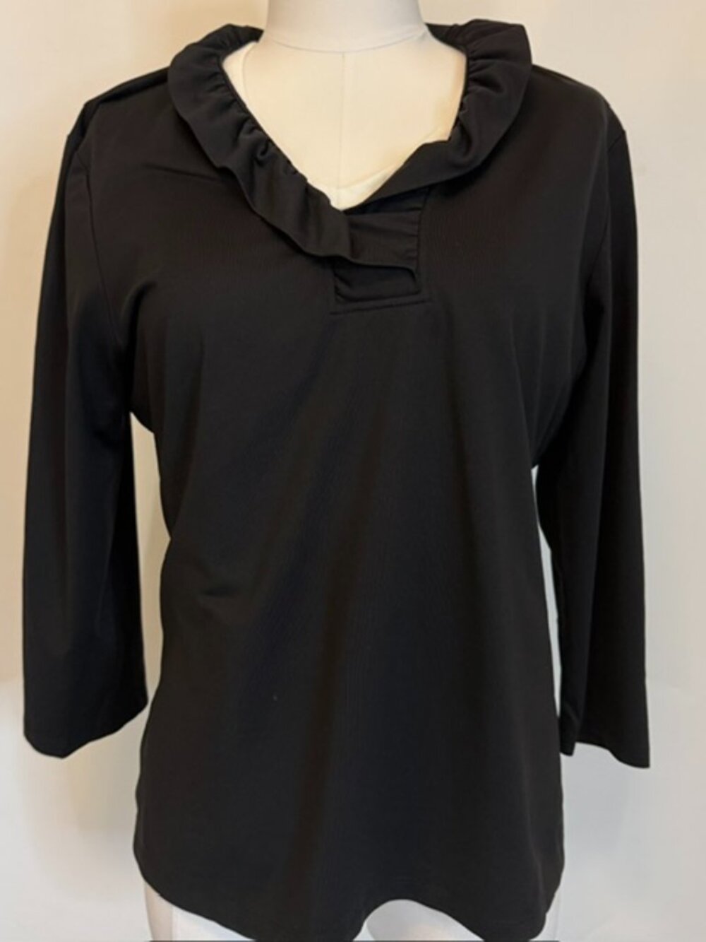 J Mclaughlin Catalina Cloth Durham Ruffle Top Size XL Black 3/4 Sleeve
